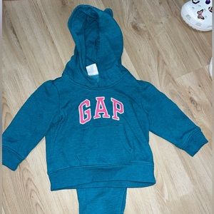 Baby Gap Hooded Ear sweatsuit 18-24 months